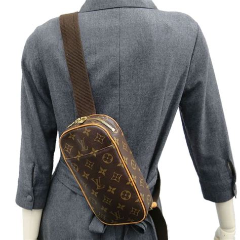 louis vuitton pochette gange monogram canvas replica|louis vuitton pochette authenticity.